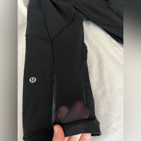 Lululemon Cropped Leggings - Picture 4 of 5